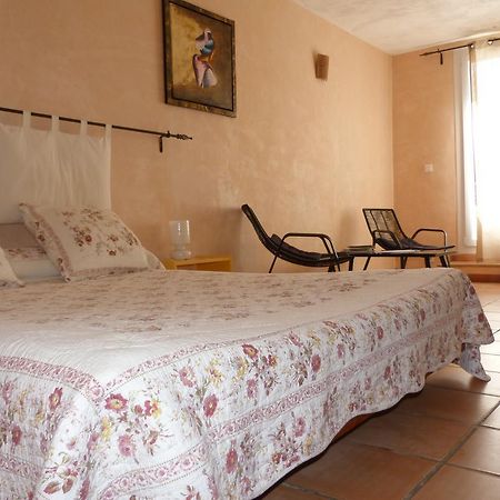 Le Mas De Pie Caud Bed & Breakfast Rognes Exterior foto
