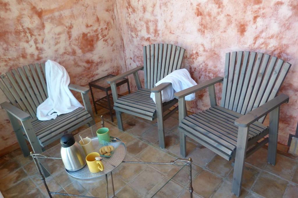 Le Mas De Pie Caud Bed & Breakfast Rognes Exterior foto