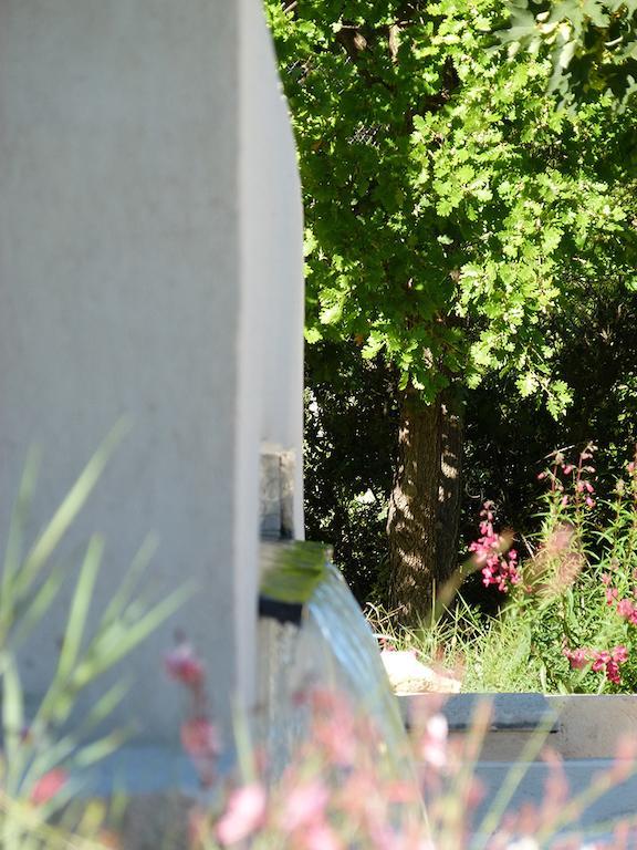 Le Mas De Pie Caud Bed & Breakfast Rognes Exterior foto